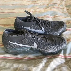 Nike Flyknit VaporMax - Size 11